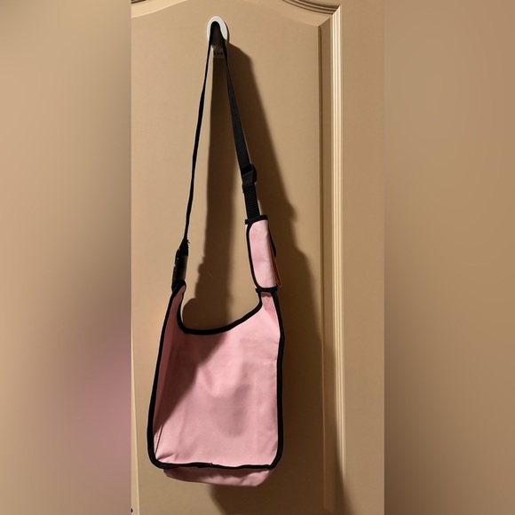 Everest Messenger Bag Medium Pink - Picture 13 of 16